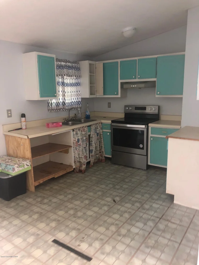 Photo of 1157 Cabot Drive NE