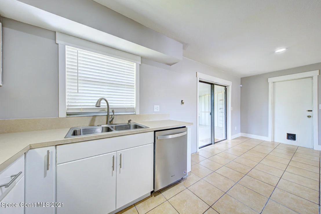 Photo of 2455 Mercury Drive