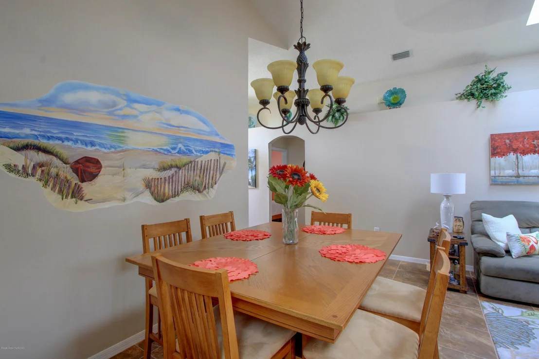 Photo of 1160 Pine Creek Circle NE