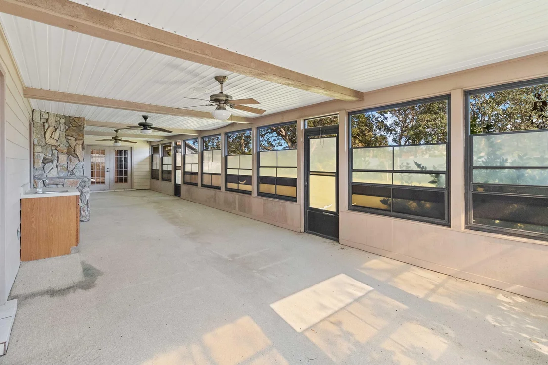 Photo of 741 Montclair Road NE