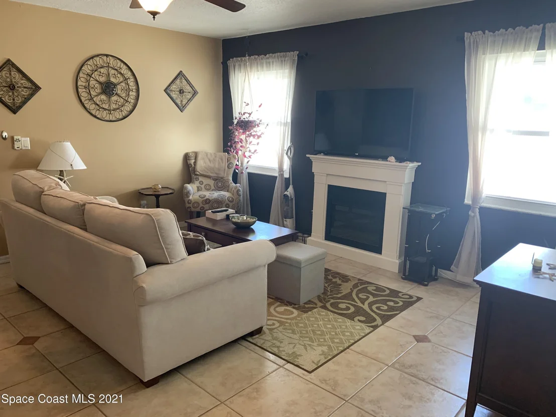 Photo of 6565 Dock Avenue