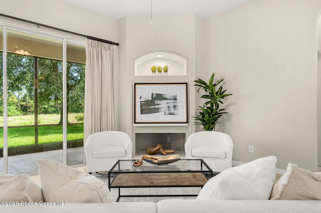 Photo of 1860 Windbrook Drive SE