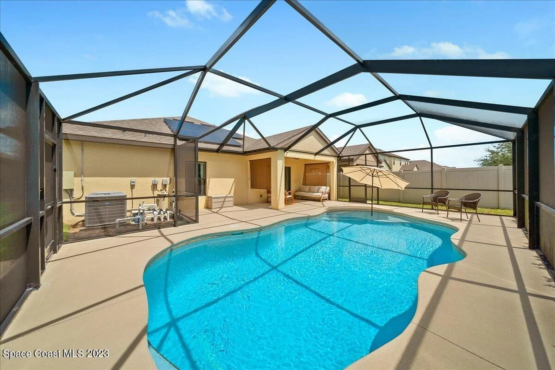 Photo of 930 Dillard Drive SE