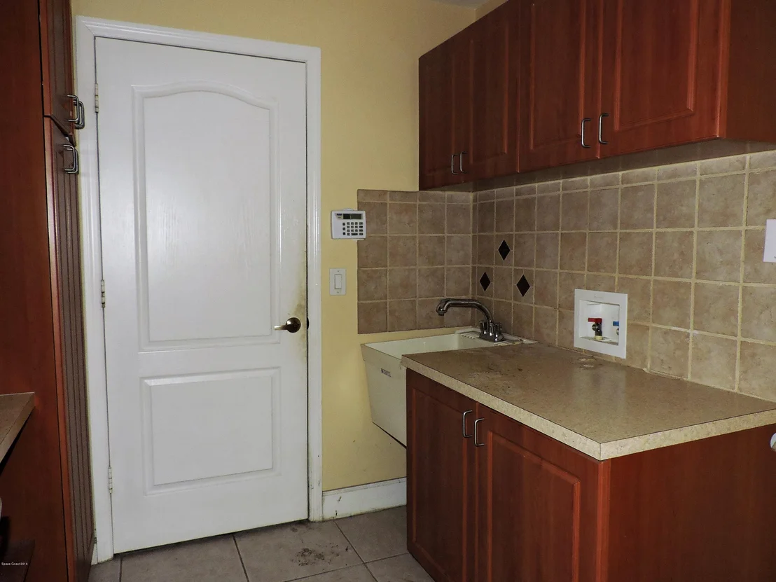 Photo of 3286 Peninsula Circle