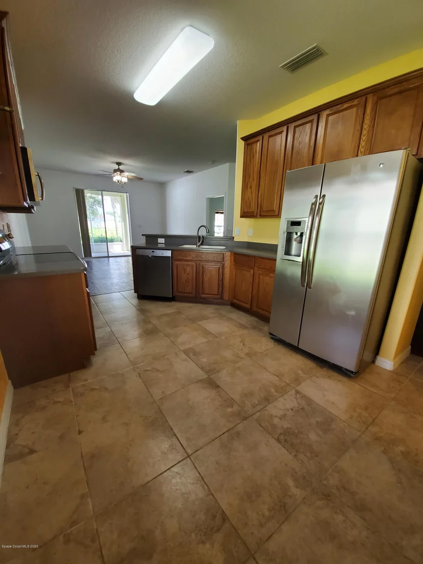 Photo of 3881 Manitoba Way
