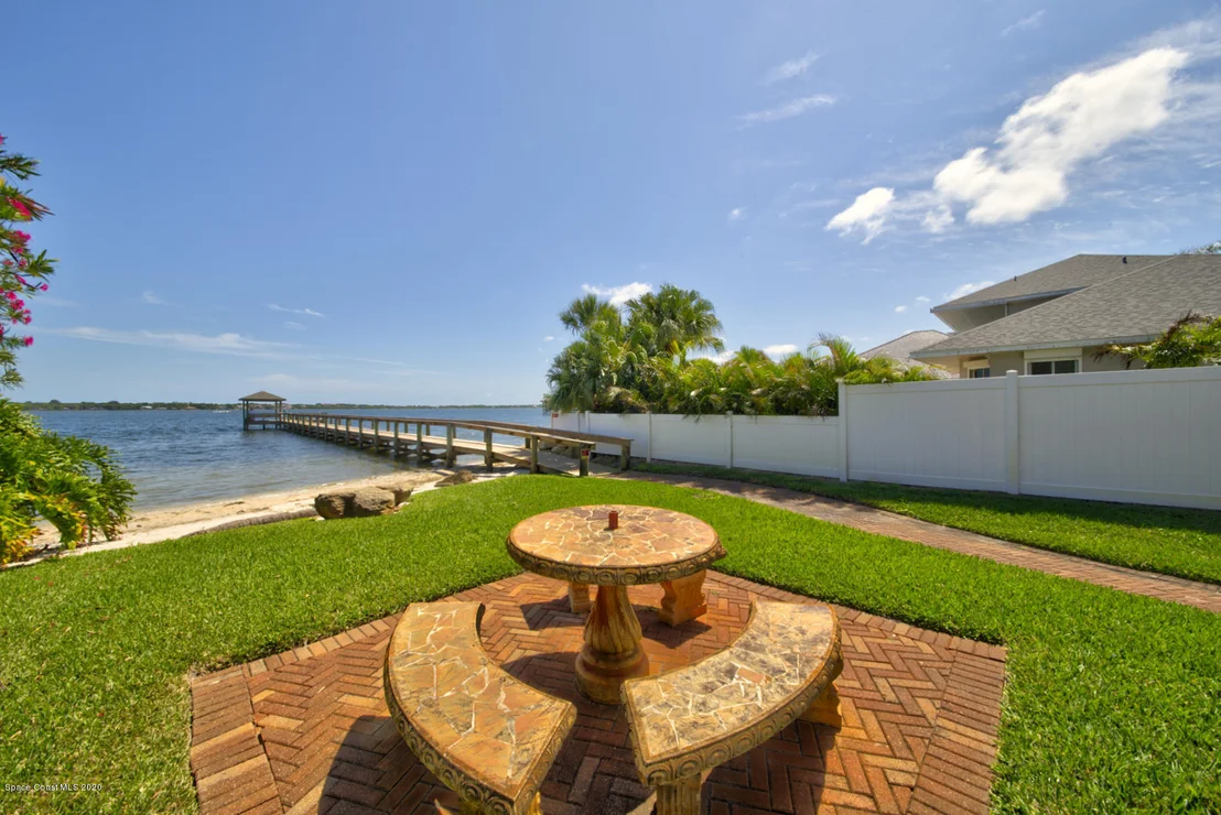 Photo of 2164 Royal Oaks Drive