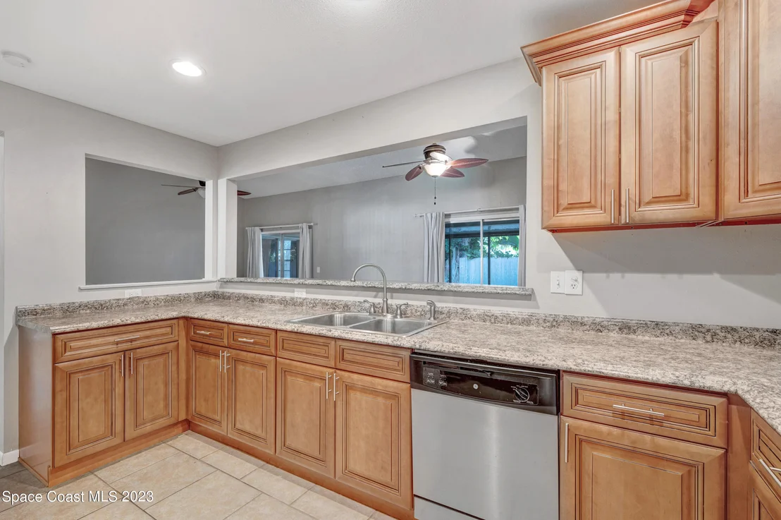 Photo of 810 Pine Valley Court