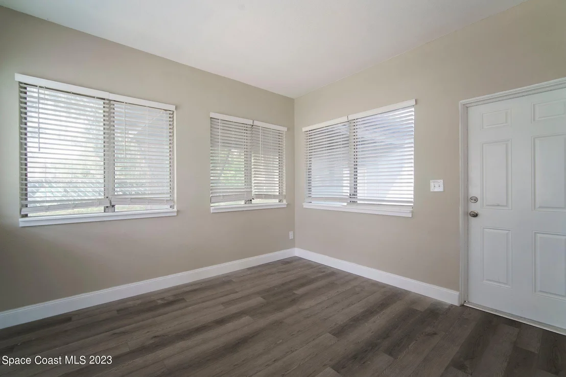 Photo of 1304 Foxboro Drive