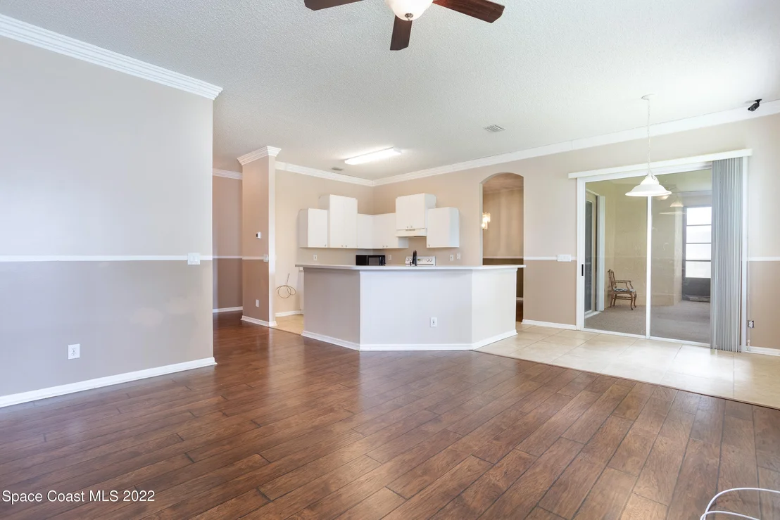 Photo of 6813 Cecil Road