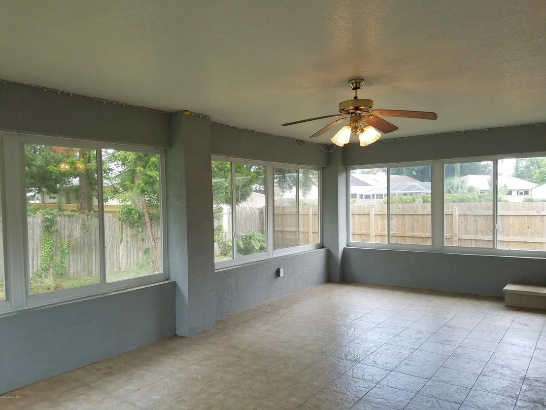Photo of 6157 Dees Road