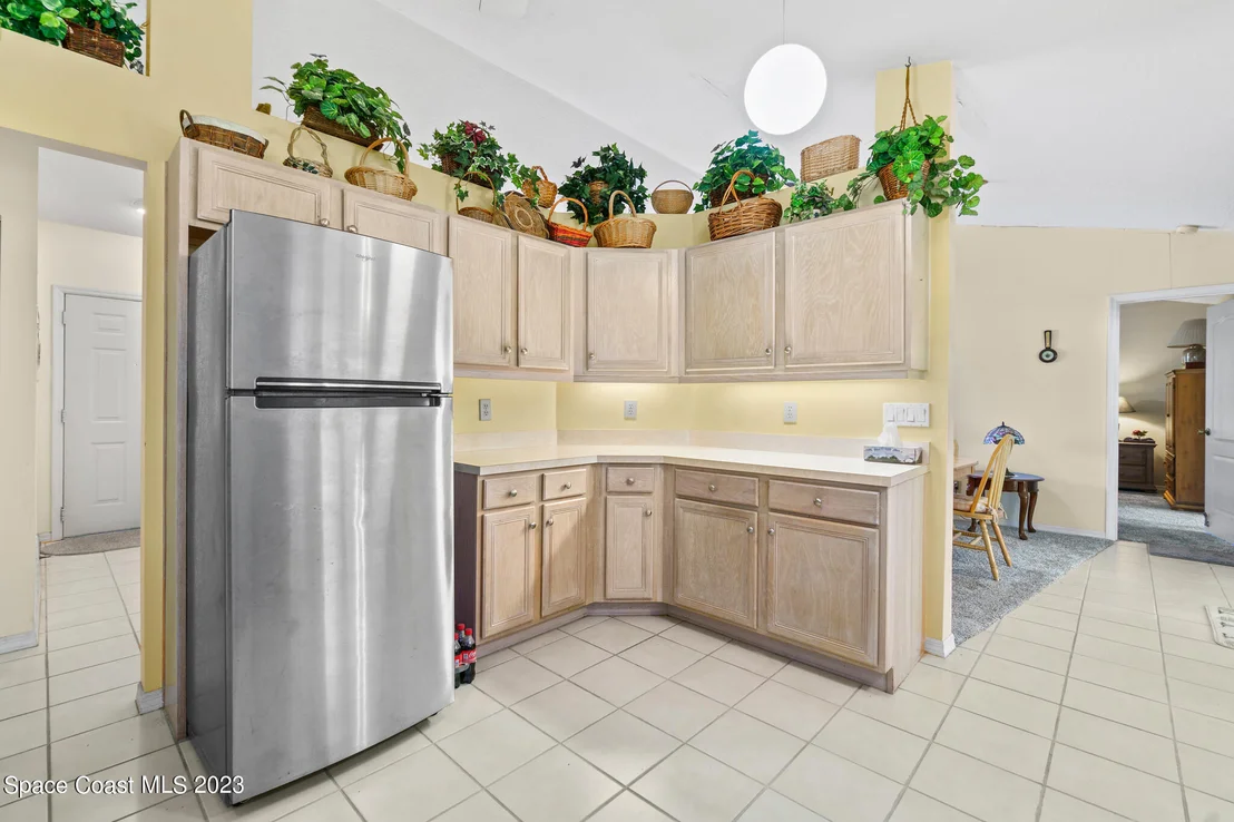 Photo of 982 Somerset Lane