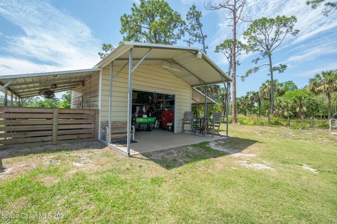 Photo of 3635 Hield Road