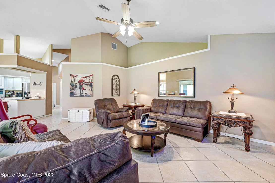 Photo of 1620 James Circle