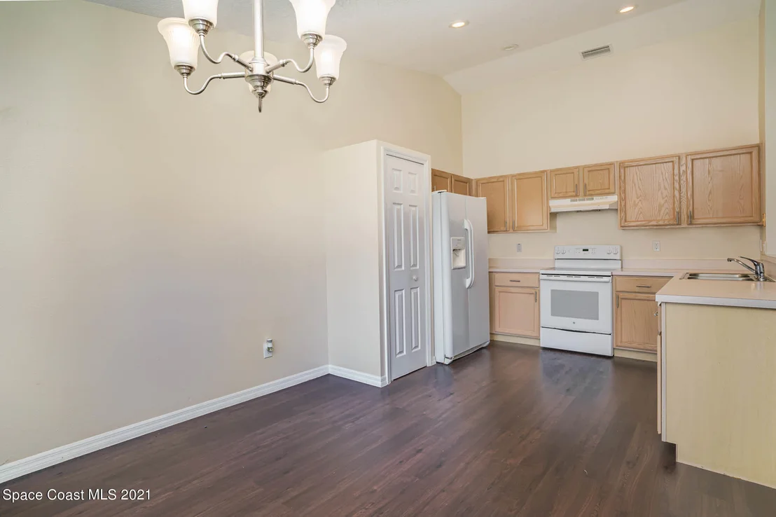 Photo of 1528 Bronco Drive