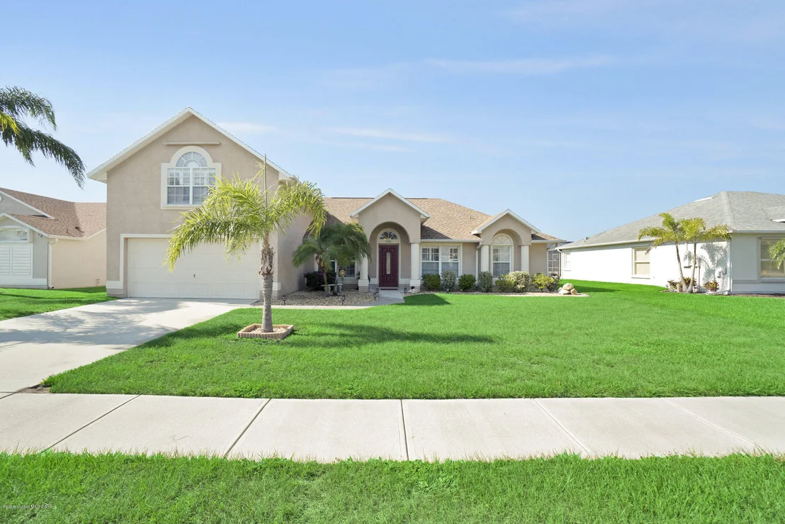 Photo of 968 Sabal Grove Drive