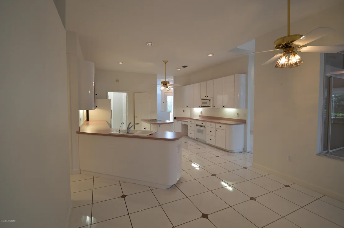 Photo of 2015 Canterbury Drive