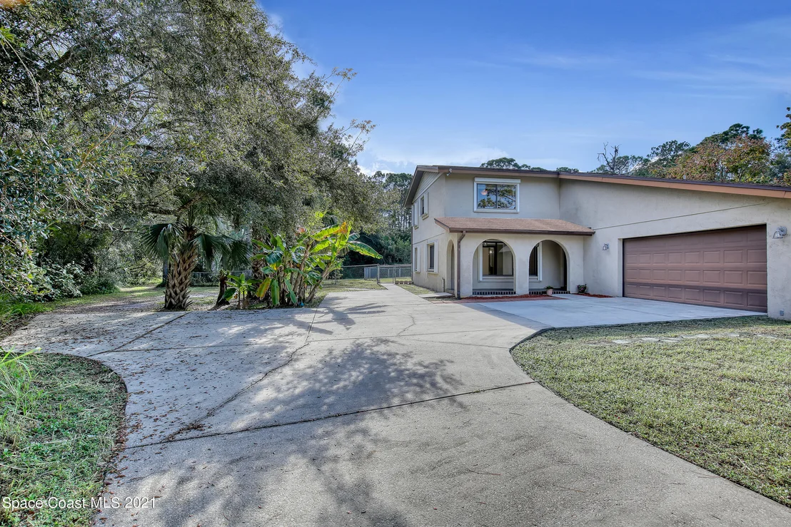 Photo of 2502 Meadow Lane