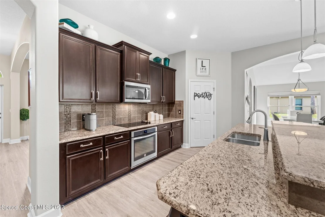 Photo of 1498 Outrigger Circle
