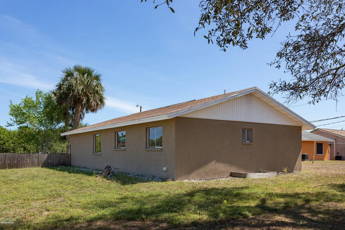 Photo of 3400 James Street
