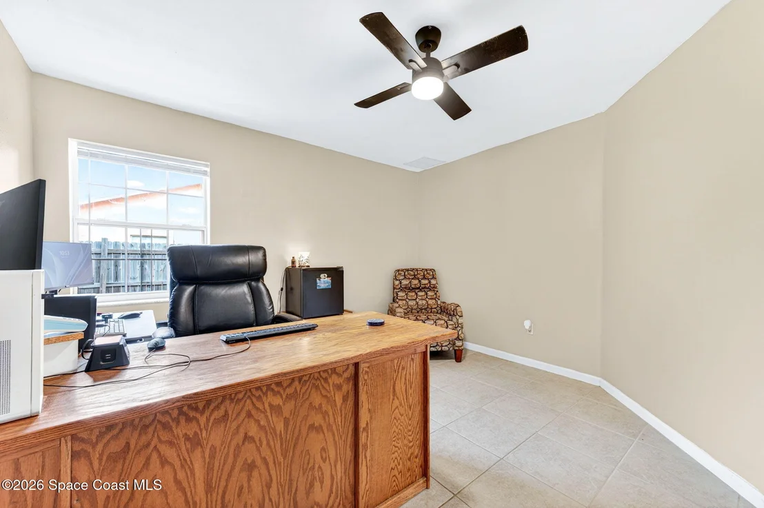 Photo of 719 Bianca Drive NE