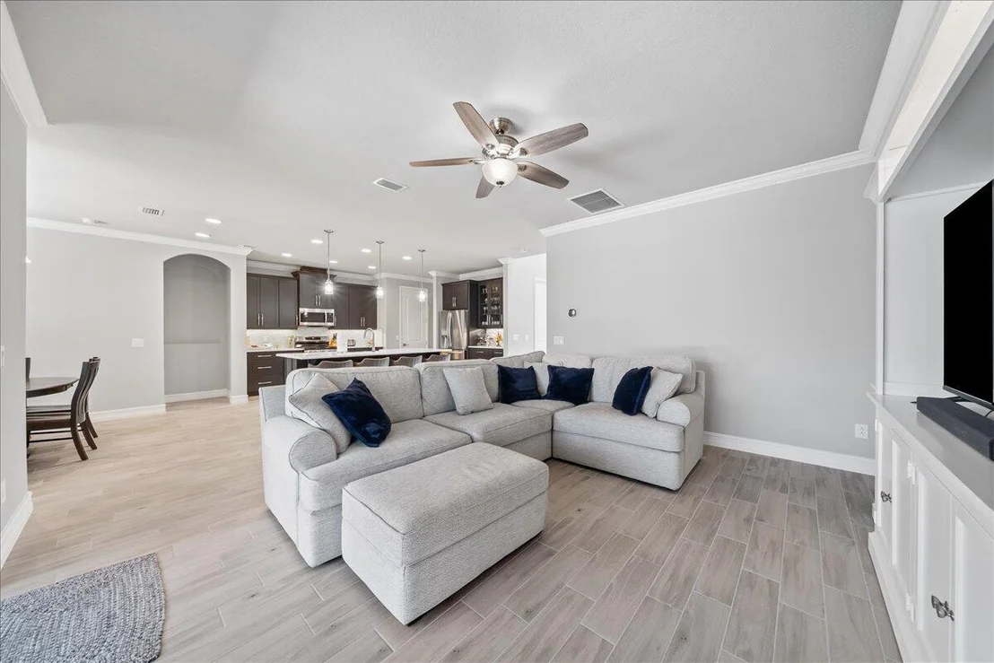 Photo of 8070 Lucent Court