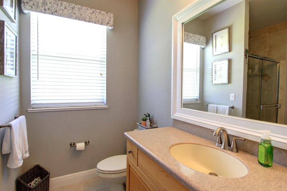 Photo of 1210 Starling Way