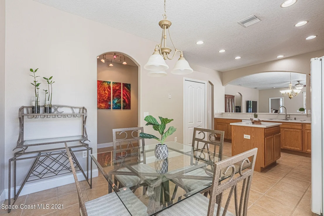 Photo of 401 Waterside Circle