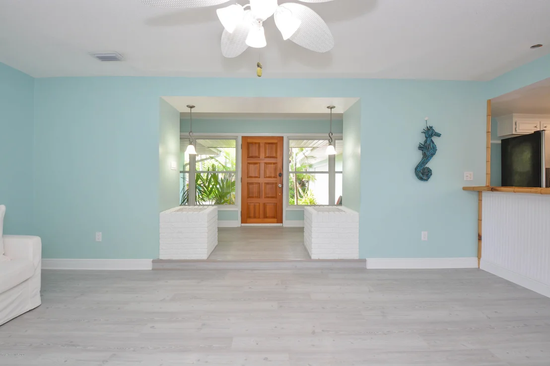 Photo of 460 Oak Ridge Drive