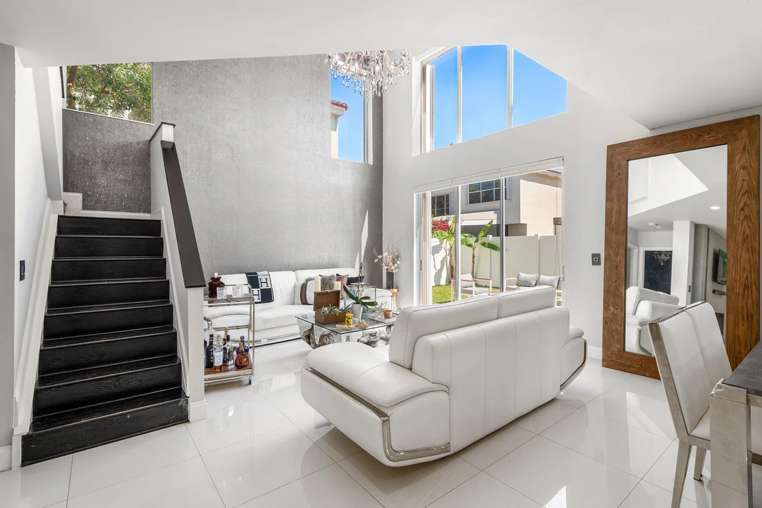 Photo of 807 Garnet Circle