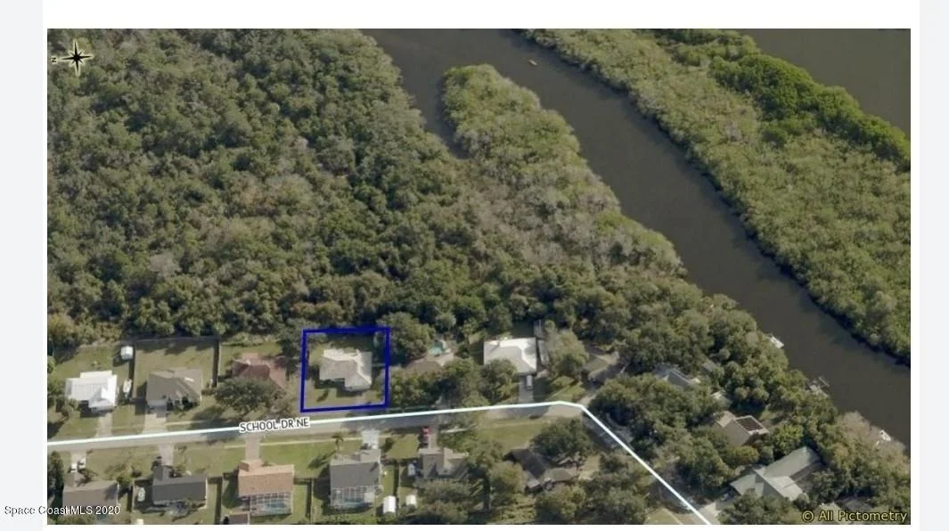Photo of 2762 School Drive NE