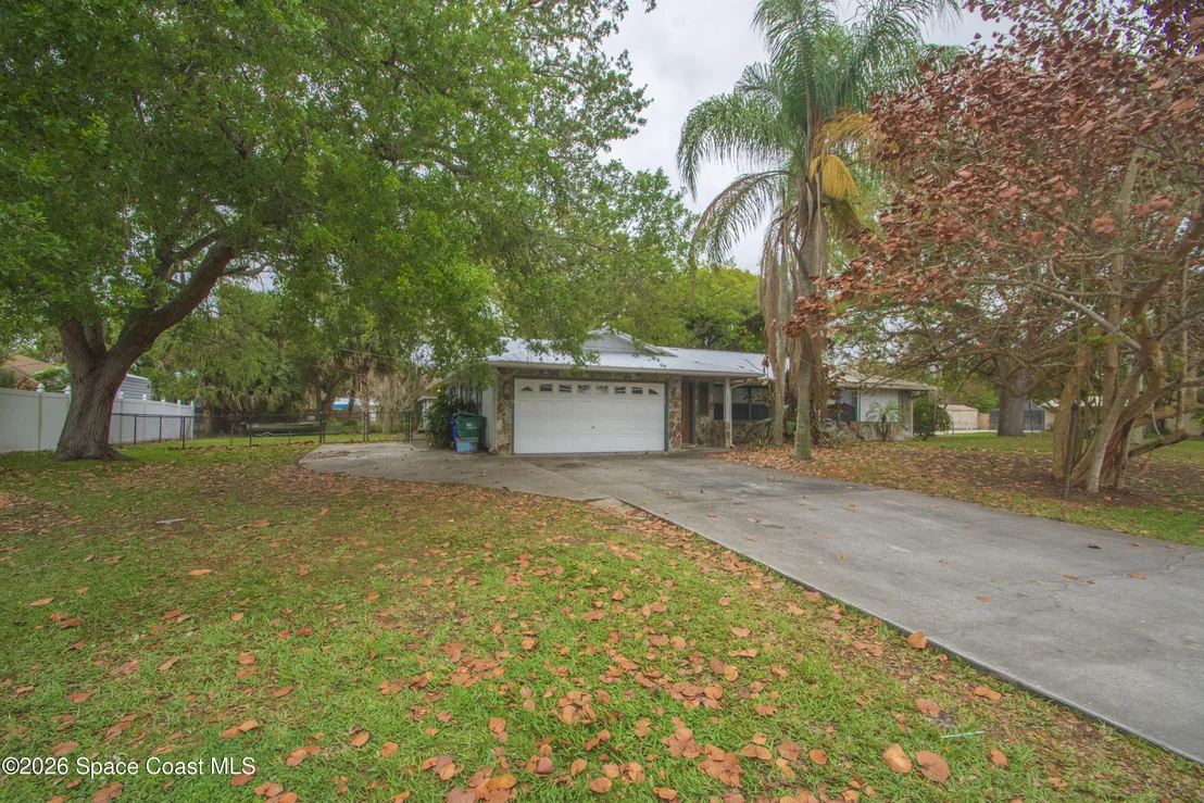 Photo of 697 Barber Street
