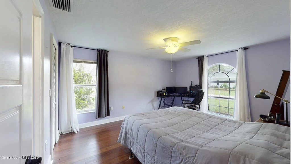 Photo of 214 Jeannie Drive