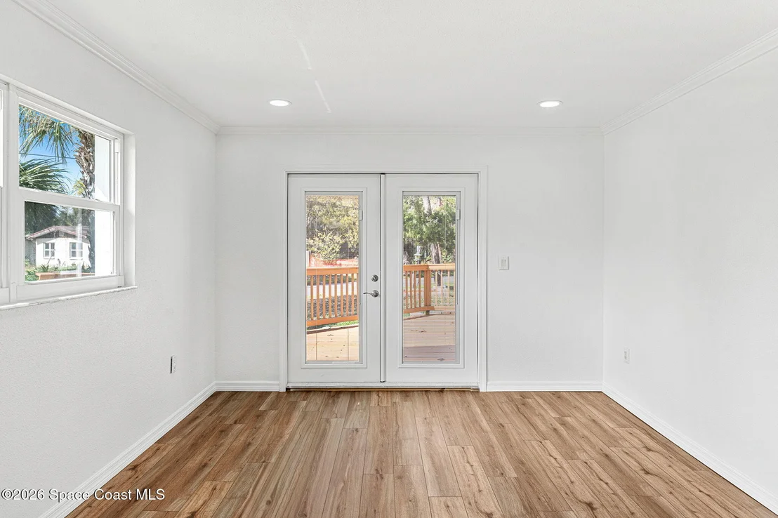 Photo of 135 Oakledge Drive