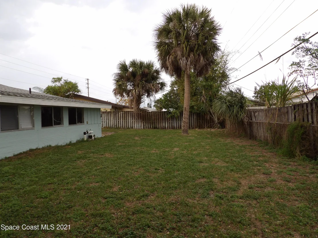 Photo of 797 Bianca Drive NE