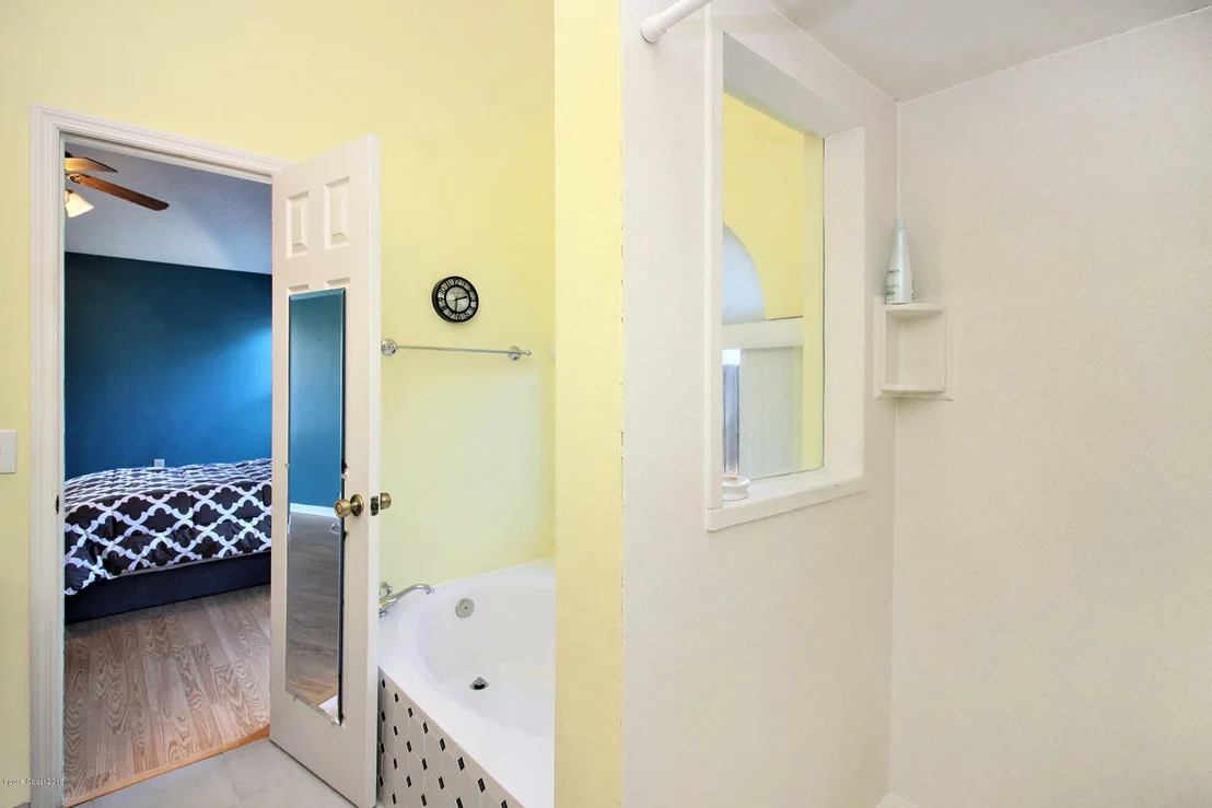 Photo of 922 Jamestown Drive