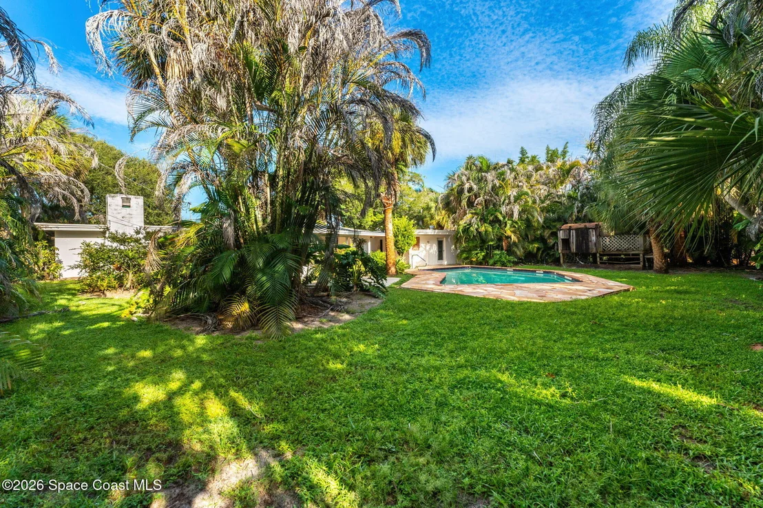 Photo of 317 Cocoa Avenue