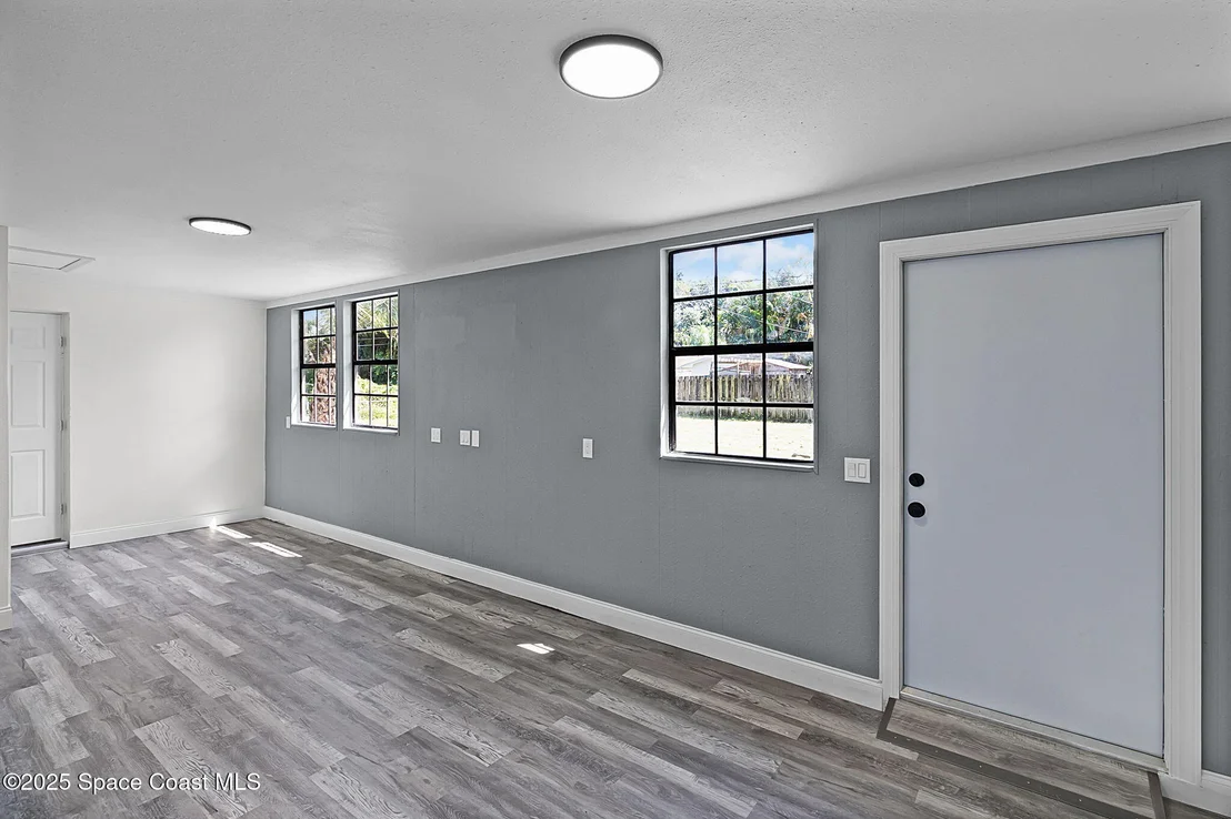 Photo of 309 Cornell Avenue