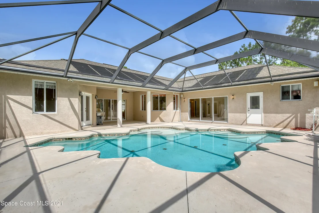 Photo of 2875 Kingfisher Way