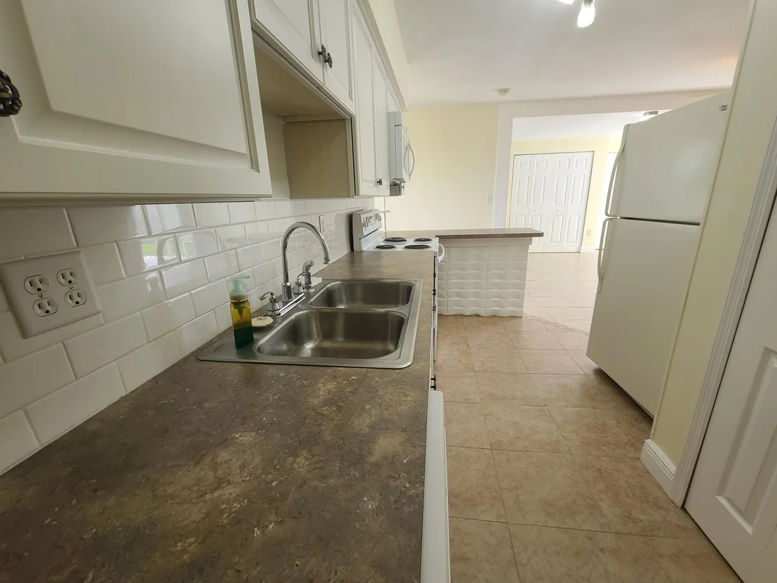 Photo of 408 Iris Lane