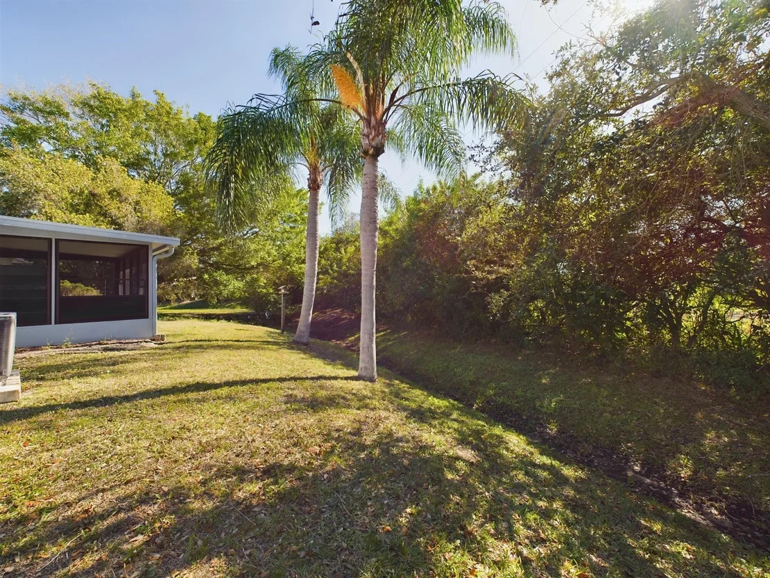Photo of 2221 Breezy Circle