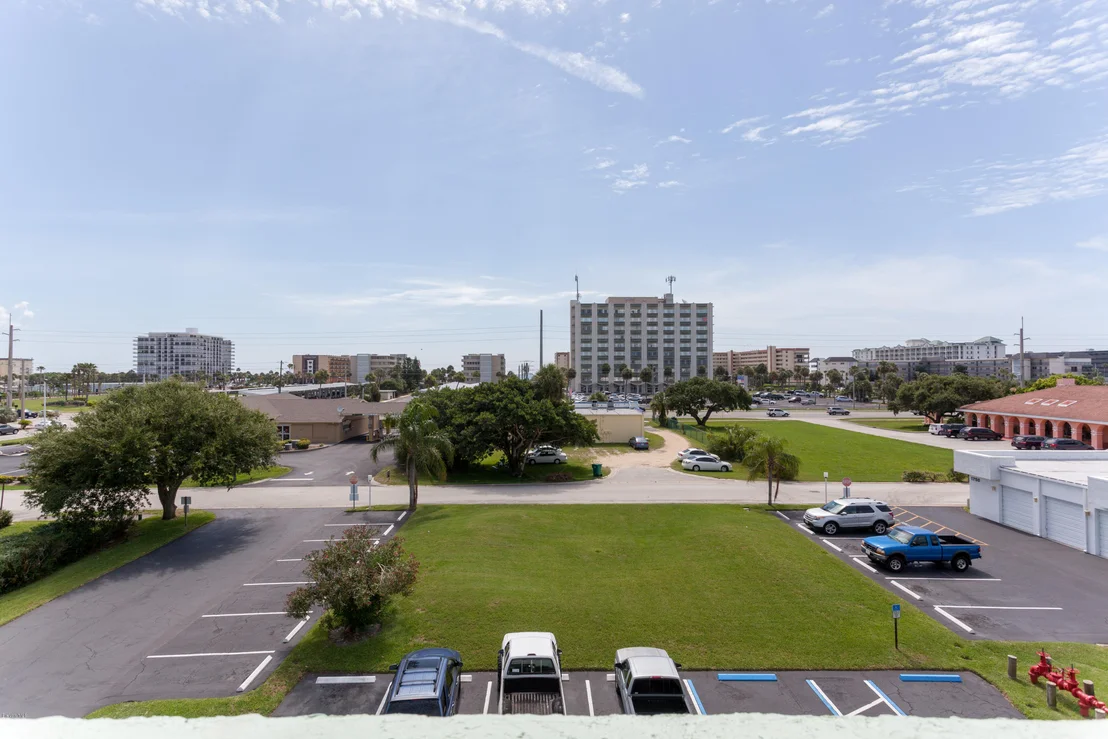 Photo of Unit 2405 at 1750 Commodore Boulevard