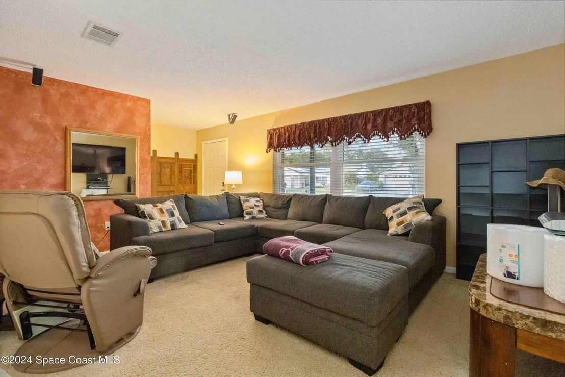 Photo of 1023 Sycamore Drive