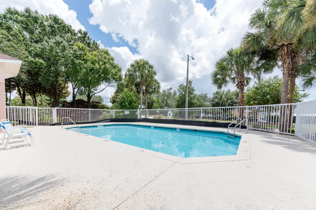 Photo of 876 High Pointe Circle