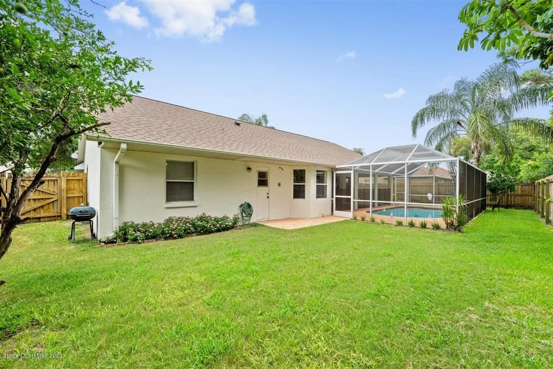 Photo of 933 Osprey Lane
