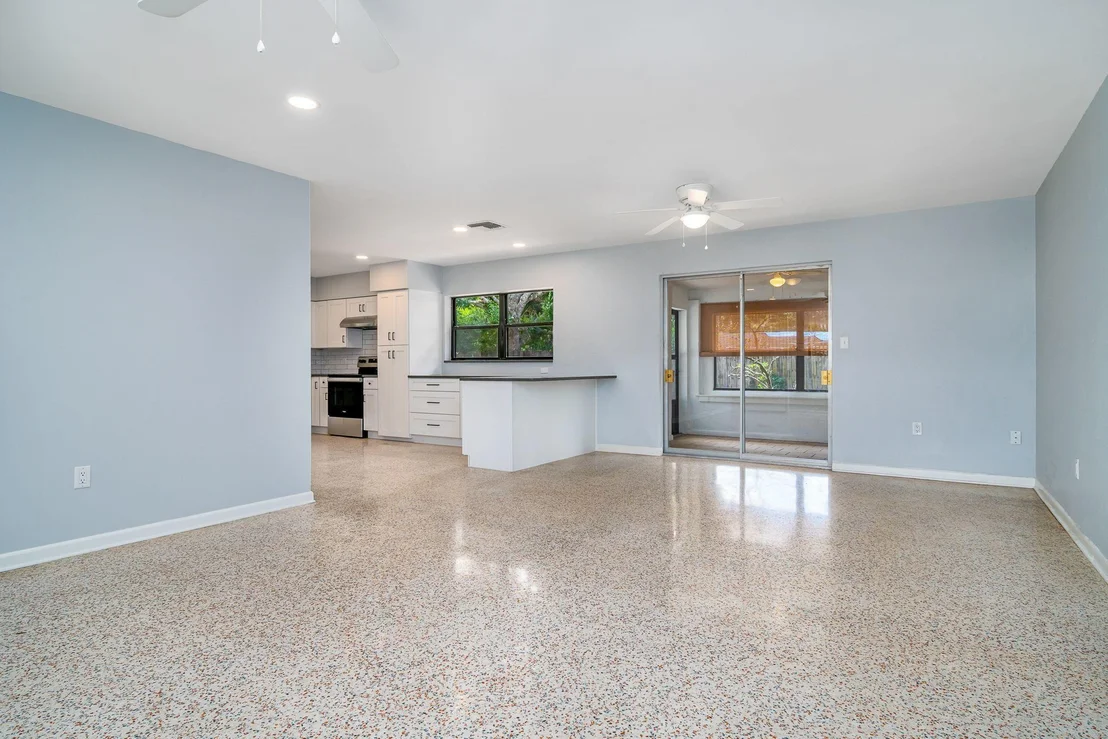 Photo of 7579 Mimosa Avenue