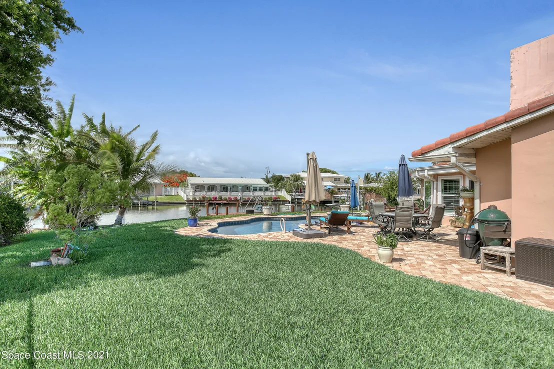 Photo of 227 Jamaica Drive