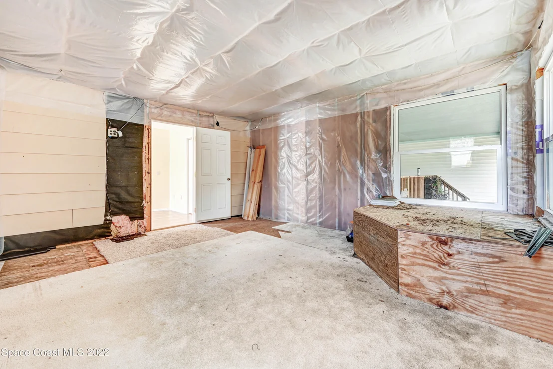 Photo of 4585 Robert Street