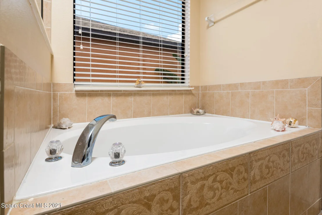 Photo of 245 Dryden Circle