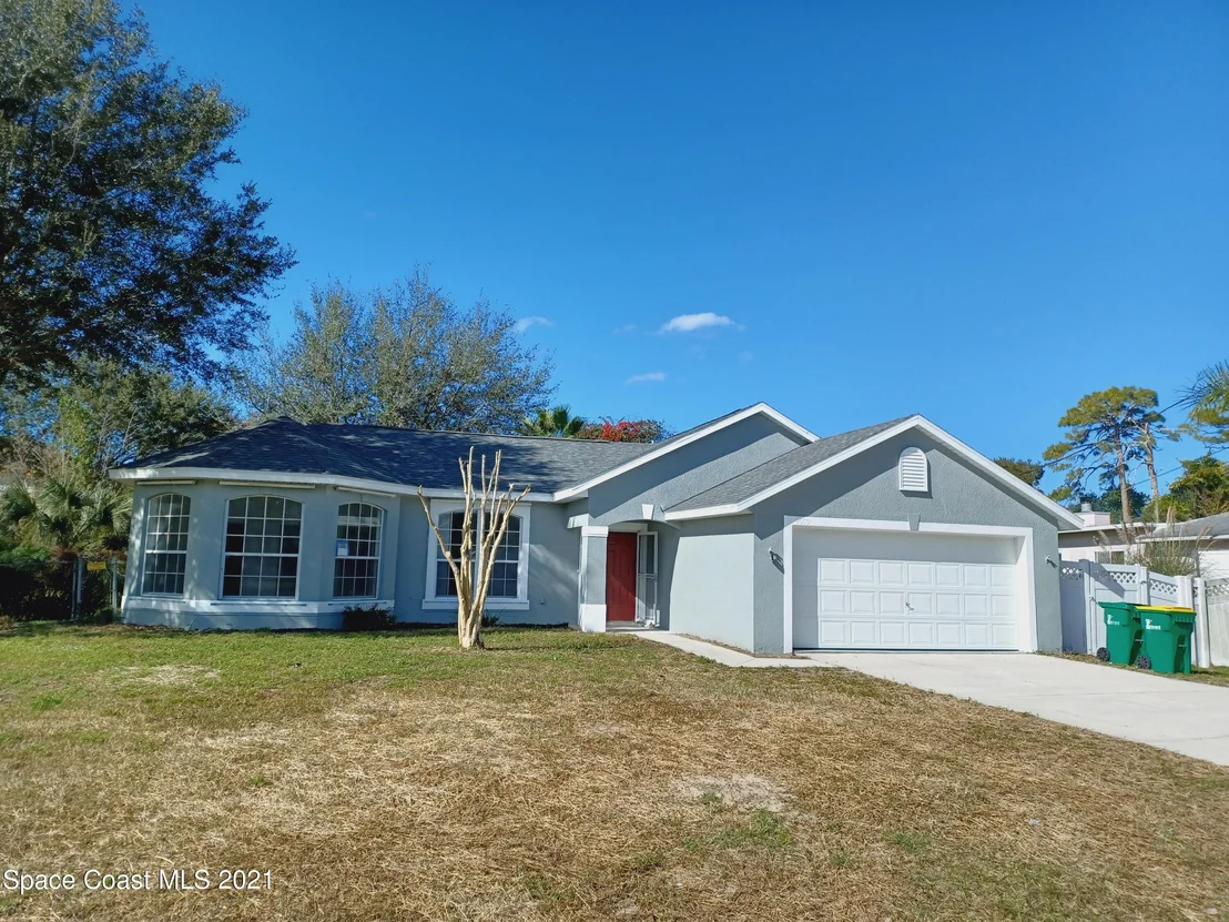 Photo of 6000 Albanene Avenue