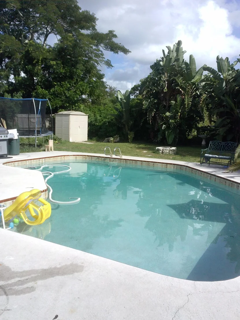 Photo of 1648 Dixie Way